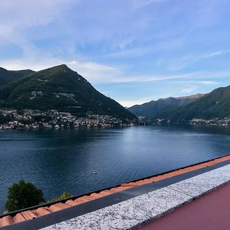 Apartment L'una Di With Parking Torno