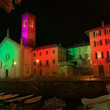 Apartment L'una Di With Parking