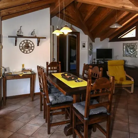 L'una Di With Parking